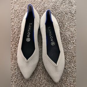 Rothys pointy shoes 8.5 light gray